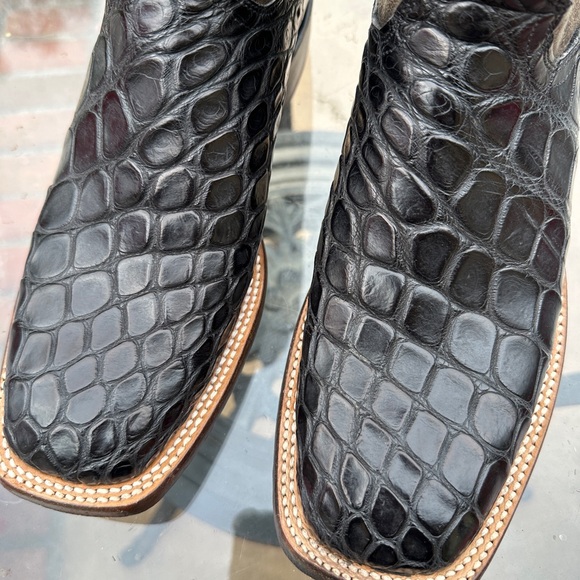 Lucchese alligator print Black and Brown Cowboy Boots with Decorative Stitching - Picture 10 of 11